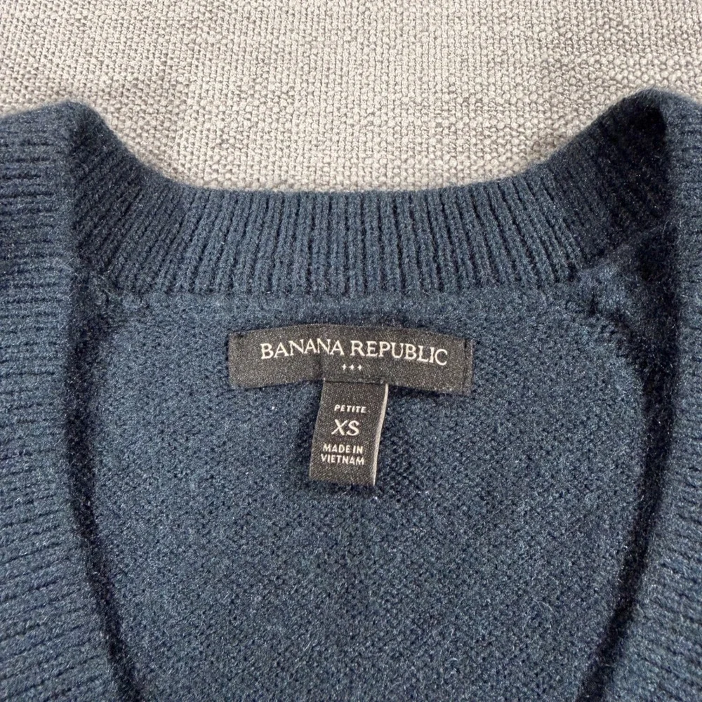 Banana Republic V-Neck‎ Sweater Womens XS Petite Navy Blue Excellent Raglan Knit